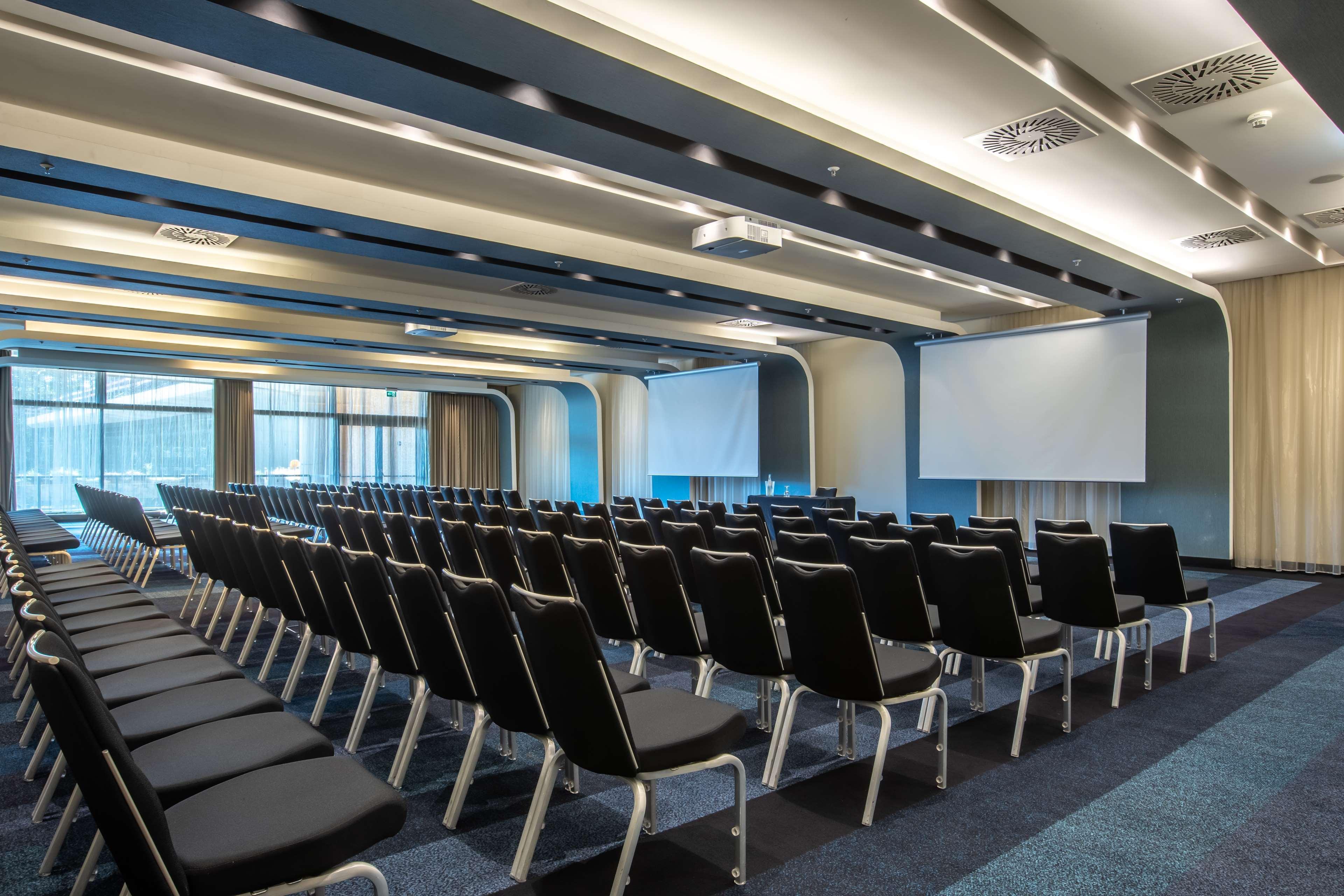 Radisson Blu Hotel, Хамбург Екстериор снимка