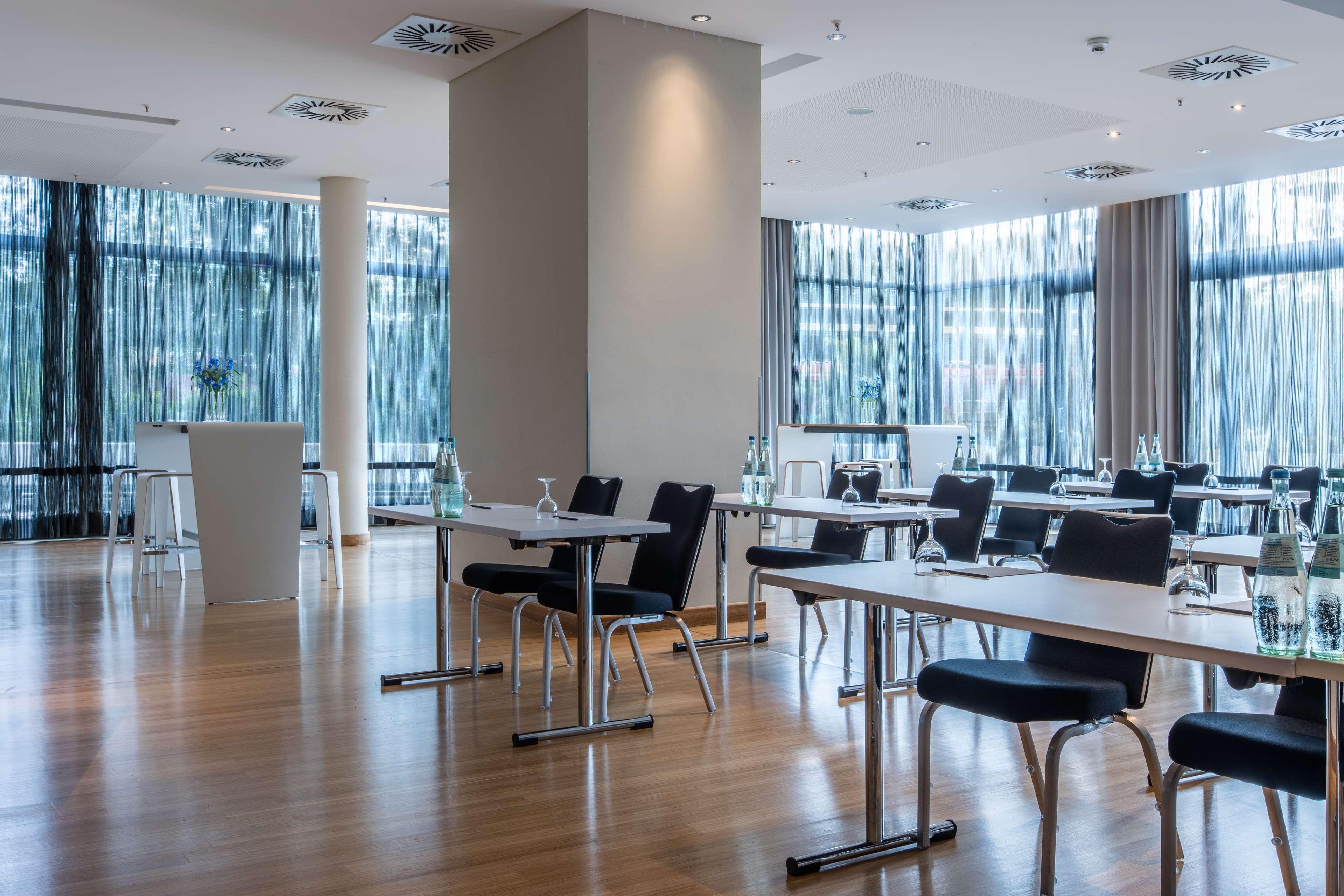 Radisson Blu Hotel, Хамбург Екстериор снимка