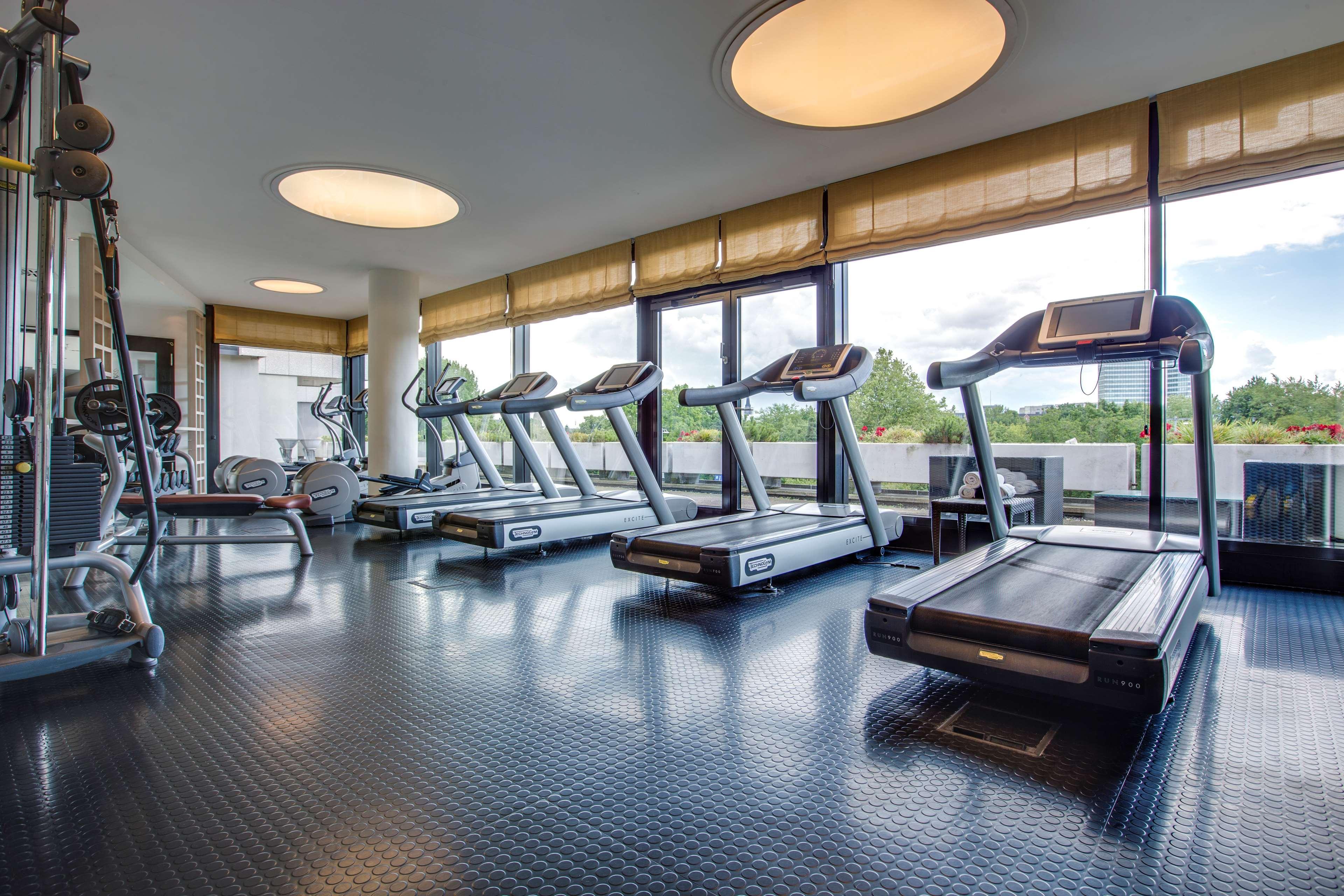 Radisson Blu Hotel, Хамбург Екстериор снимка