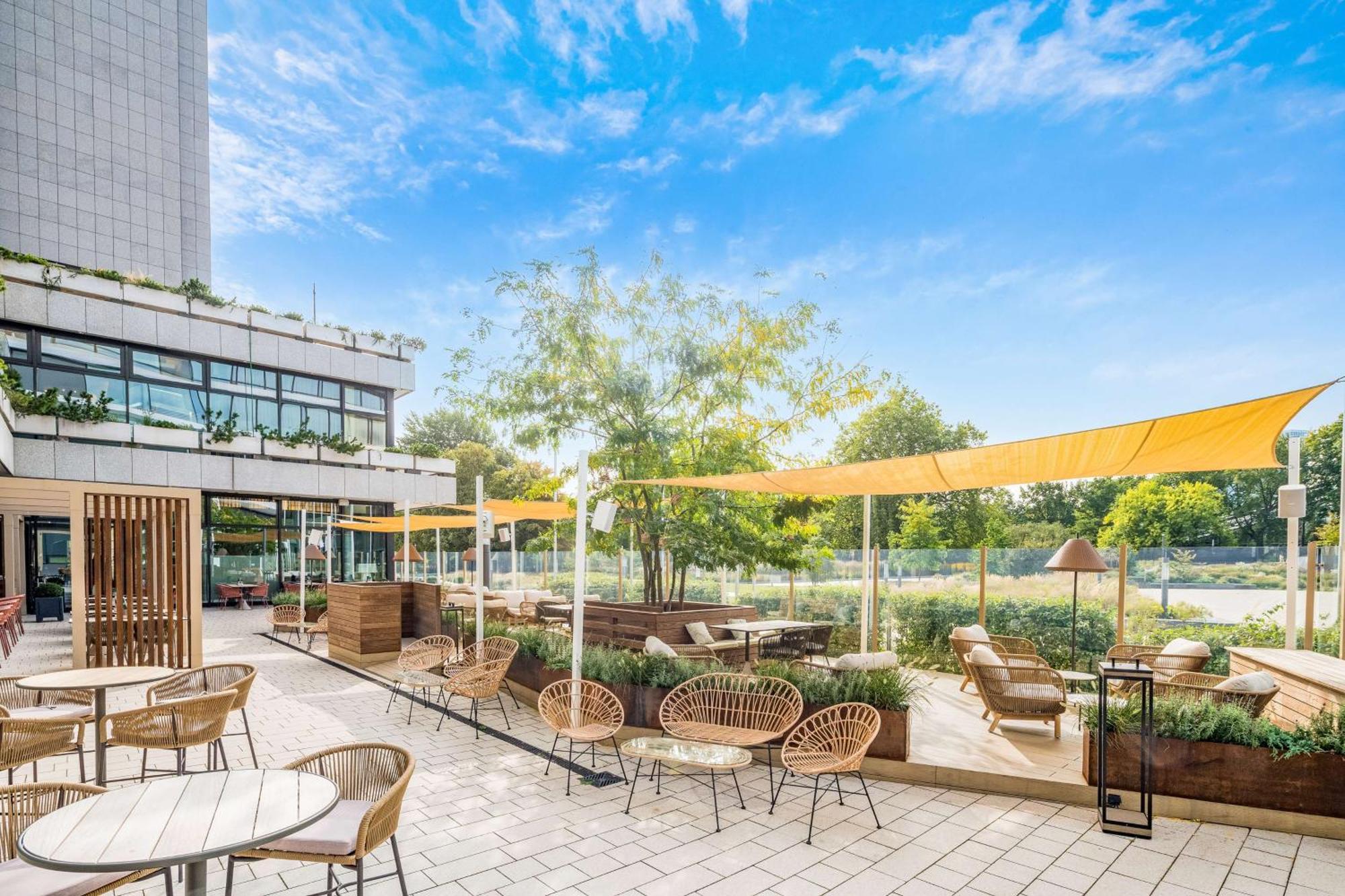 Radisson Blu Hotel, Хамбург Екстериор снимка