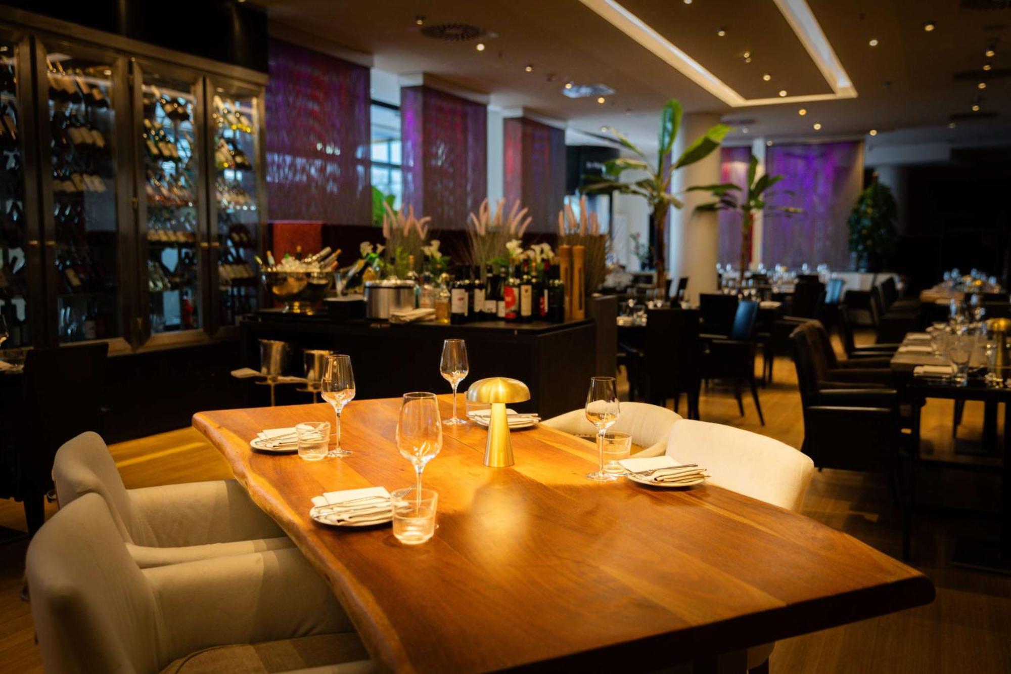 Radisson Blu Hotel, Хамбург Екстериор снимка